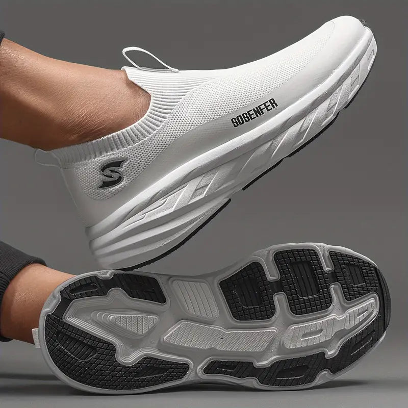 Non-slip Men's road running shoes